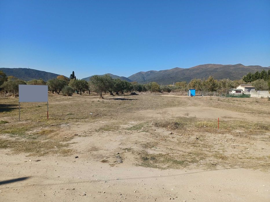 Продава парцел с площ 800 м2 в регулация в Паралия Врасна, Гърция