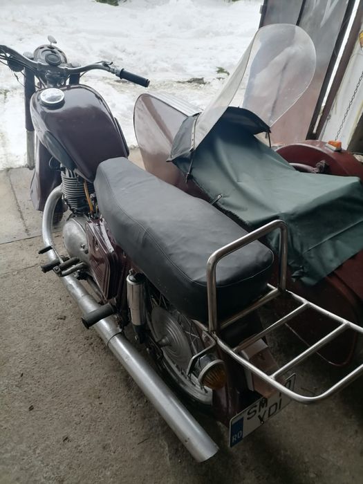 Vad motocicleta IJ cu atas