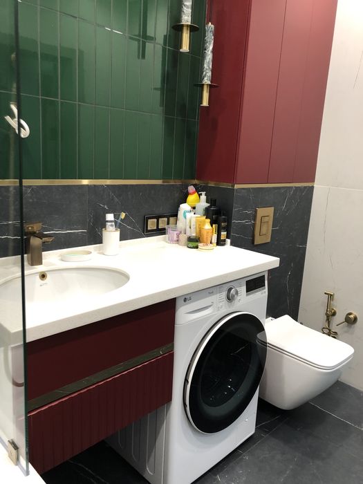 Продам двух комнатную квартиру