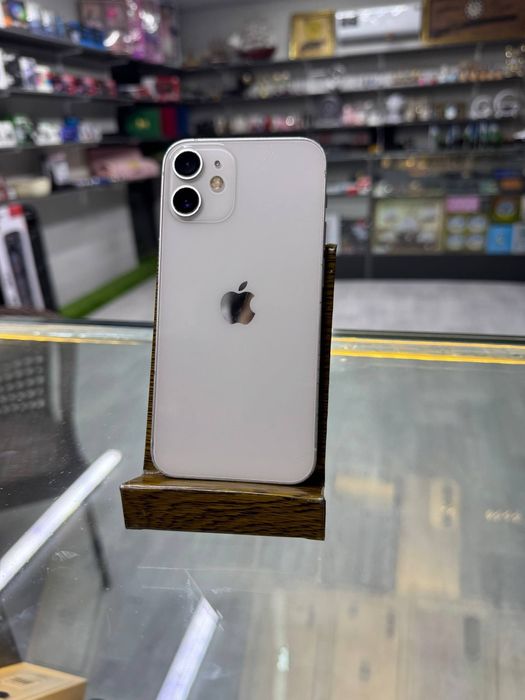 Apple 12 mini fesi ishlamedi