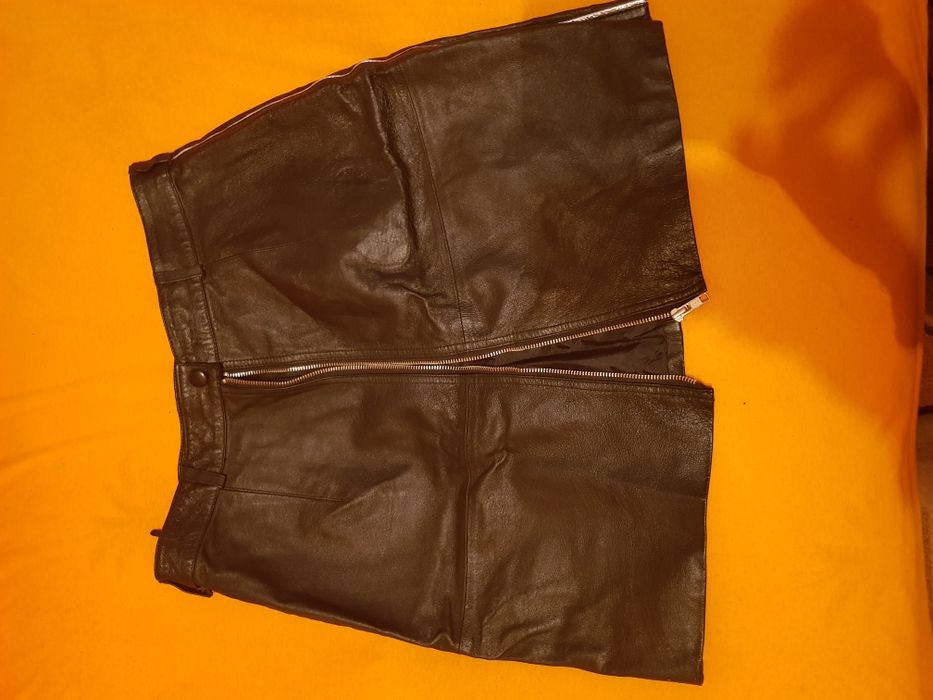 Кожена пола 10лв.