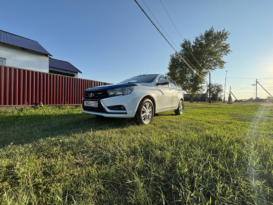 Продам Весту 2019 г.