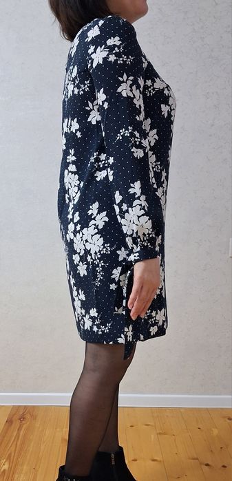 Женское платье..