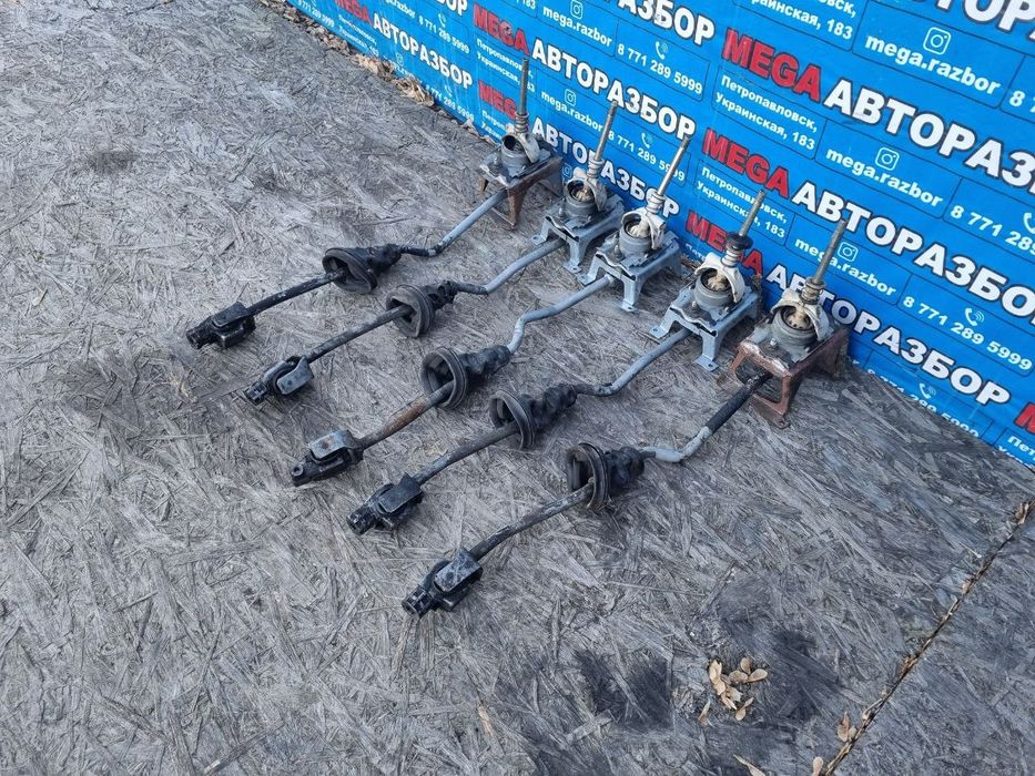 Кулиса на Audi C4.