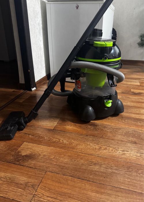 Продам моющий пылесос