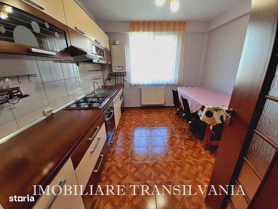 Ap. 2 cam. et.1 - Calea Moldovei, parcare.