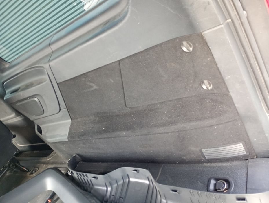 Interior (salon) Mercedes vito (viano)model scurt, mediu sau extralung