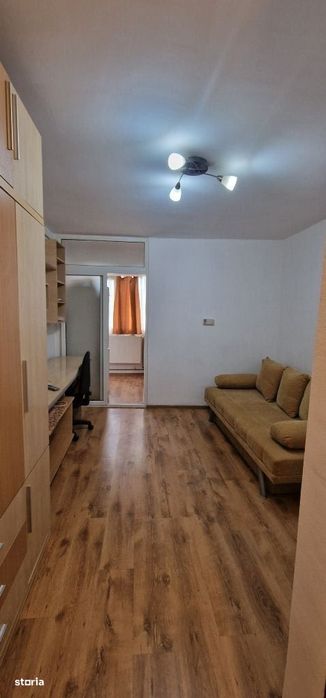 Garsoniera, et.1, zona  V.P.Predescu