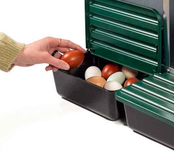 Гнезда за кокошки - от 2 до 4 отделения / Наклонен полог за кокошки