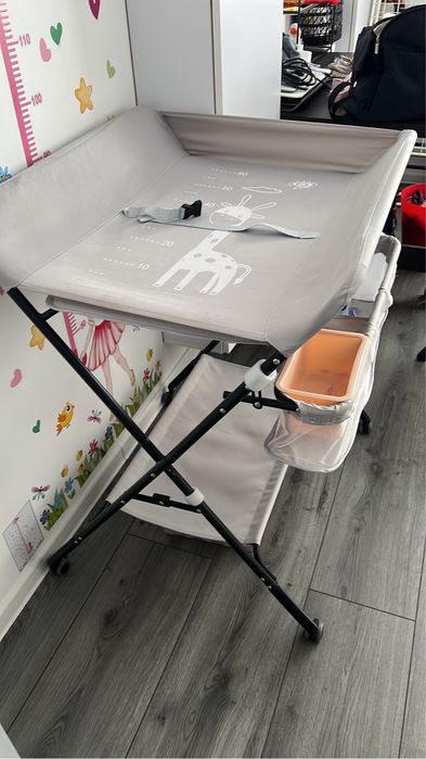 Masa de schimbat bebe pliabila