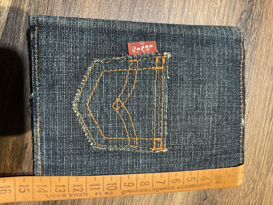 дънков портфейл Levis