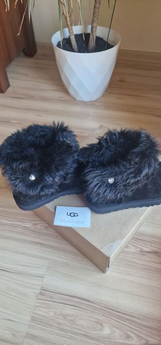 Ugg Valentina, originale, cu swarovski, 37, negre