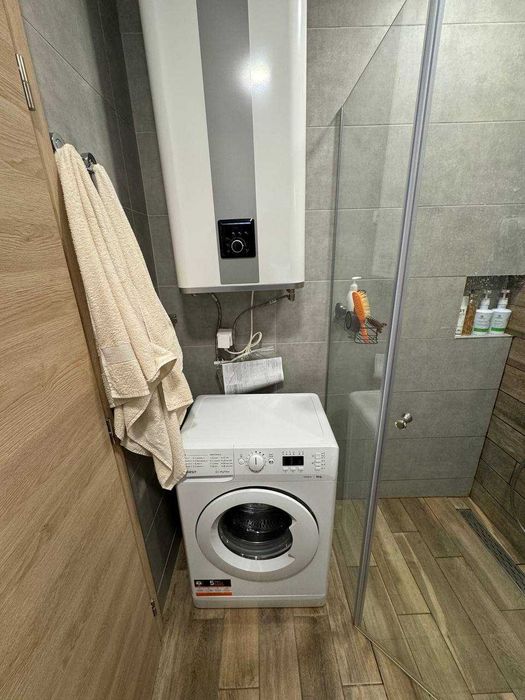 Дава се под наем Двустаен апартамент в Варна, Цветен квартал - 60 кв.м за 800 € - Снимка #11