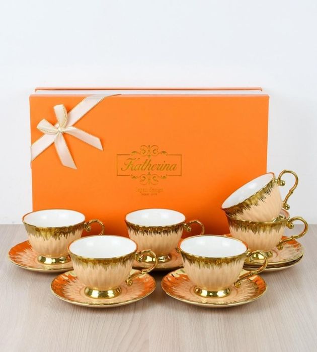Чайный сервиз из 12 предметов