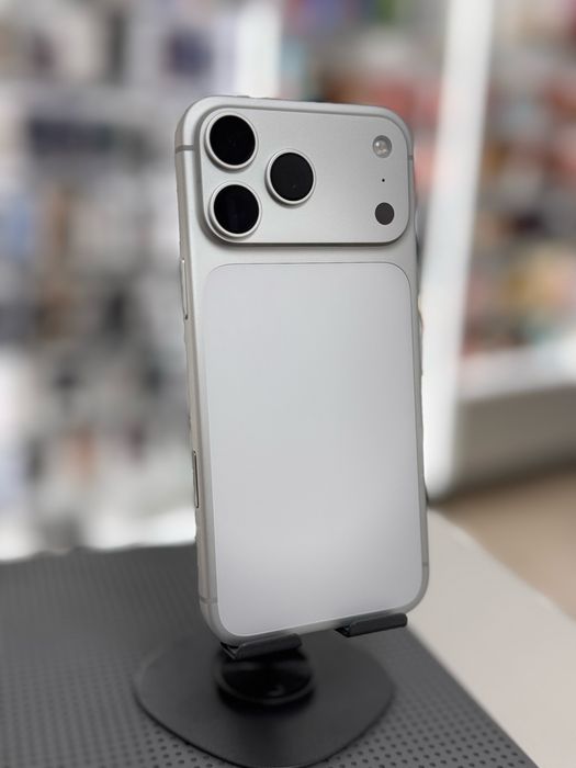 iPhone 17 Pro Max 256gb cu garantie internationala NOU