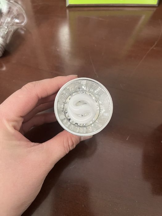 Продам лампочки срочно