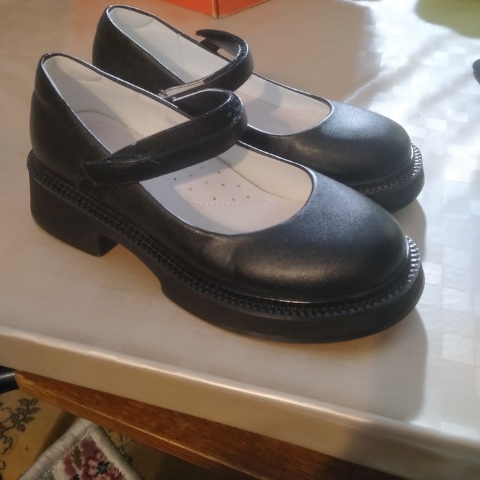 Туфли детские новые