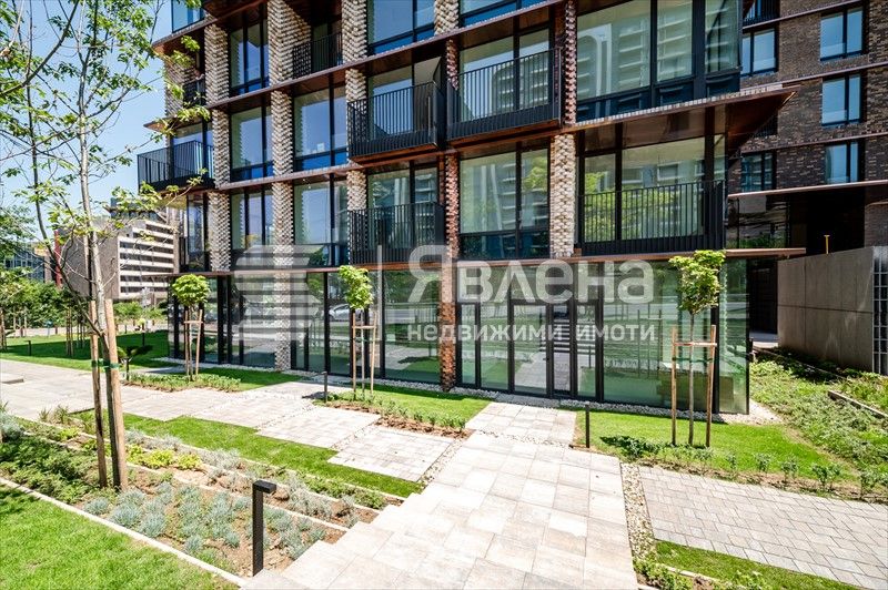 Продава се Двустаен апартамент в София, Манастирски ливади - 80 кв.м за 4875 €/кв.м - Снимка #2