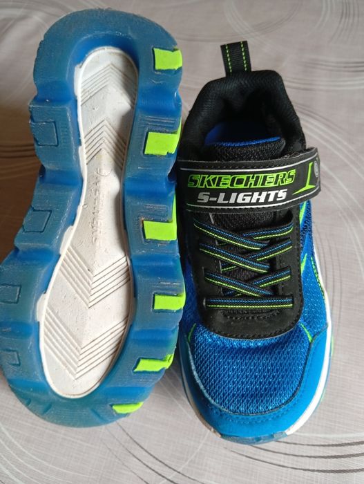 Детски светещи маратонки Skechers