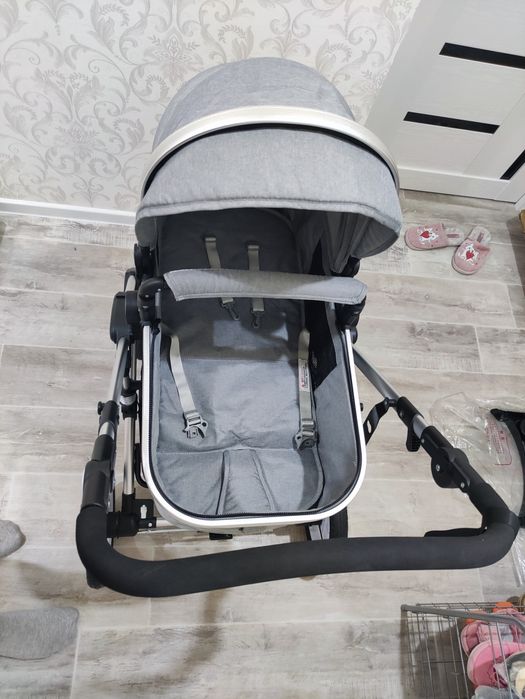 Продам детскую коляску