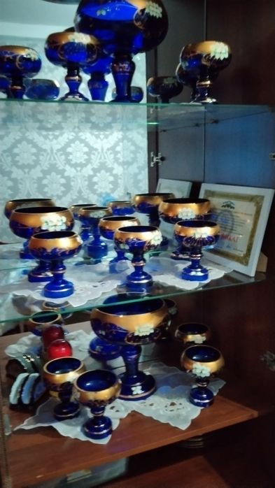 Набор из синего богемского стекла с лепкой (12 предметов)