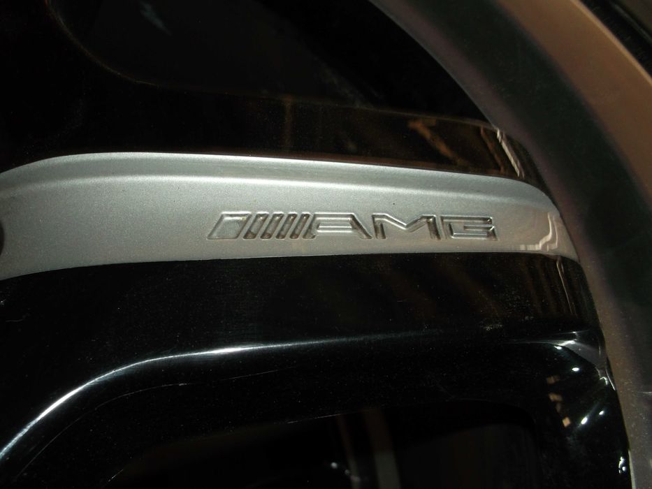 4xJante Mercedes AMG 20" cu Anvelope Vara Michelin 265/45R20.