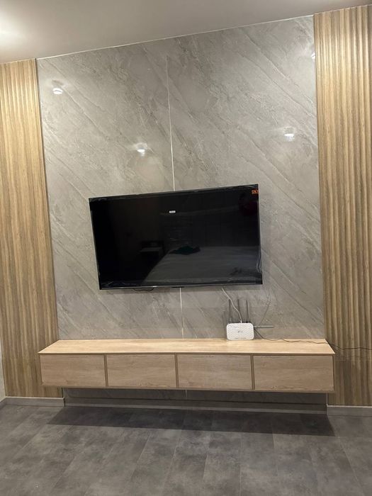 Подвесная ТВ тумба