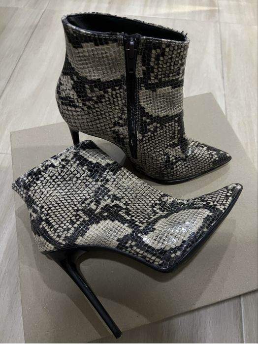 Дамски обувки GUESS,ботуши , кубинки DARIS