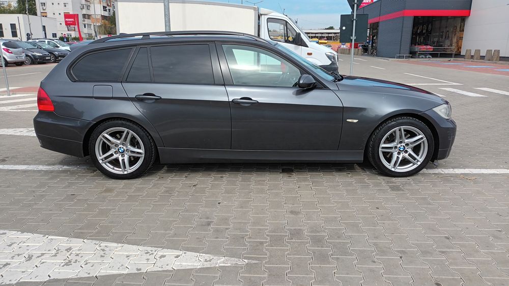 BMW  320  Diesel~  2008