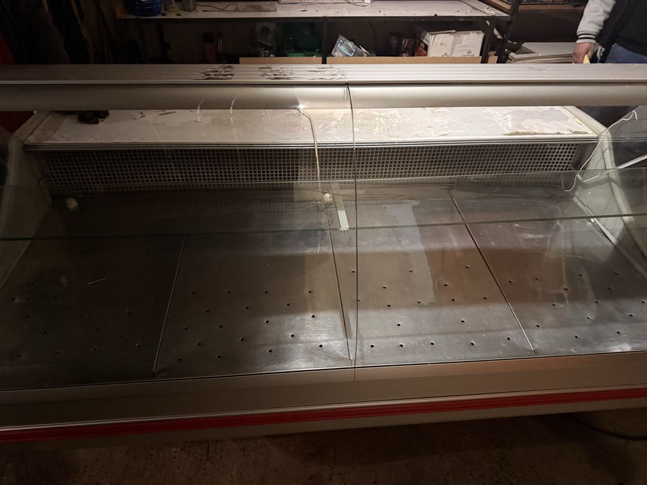 Vand vitrina frigorifica pentru mezeluri