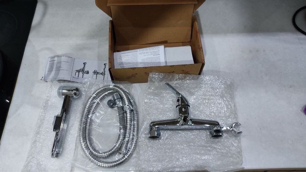 Смеситель с гигиеническим душем