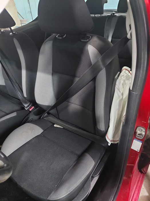 Peugeot 207 1,6 HDI Пежо 207 на части!
Май 2010, Хечбек