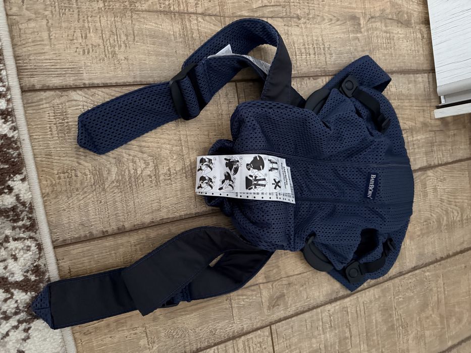 Marsupiu BabyBjörn Mesh – bleumarin – Nou