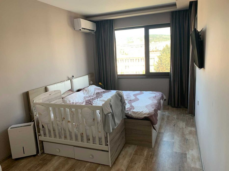 Продава се Четиристаен апартамент в Стара Загора, Център - 105 кв.м за 1477 €/кв.м - Снимка #13