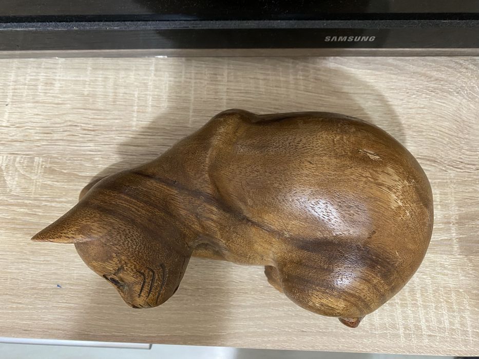Sculptura  lemn PISICĂ