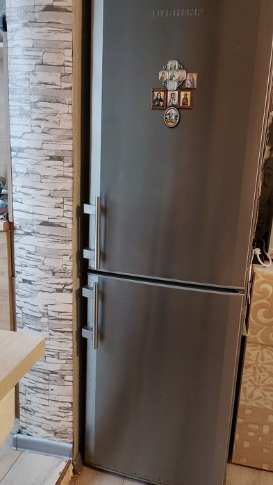 Хладилник с фризер ЛИБХЕР