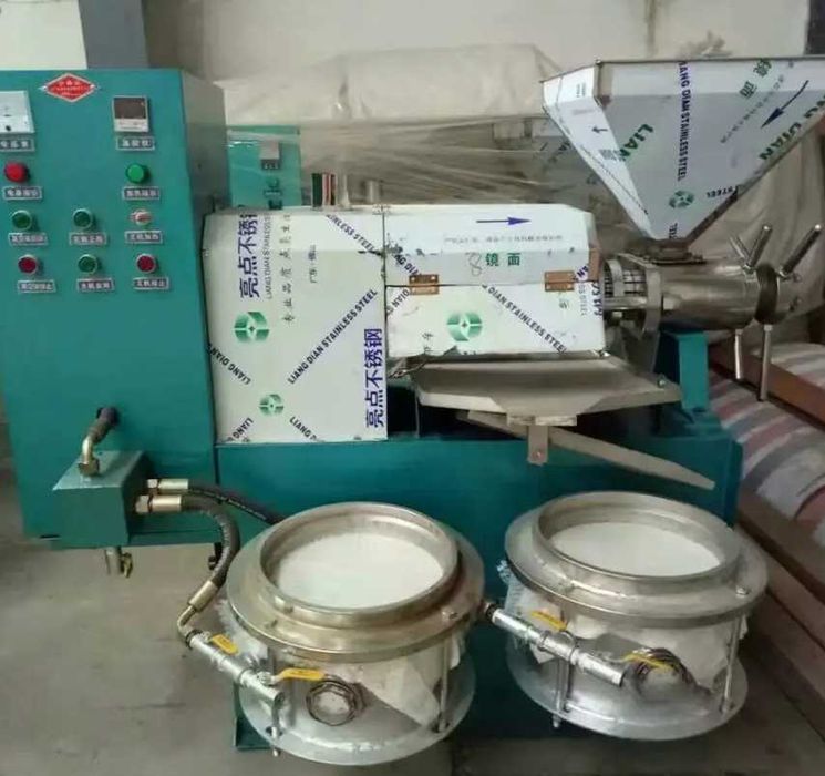 Presa de ULEI la rece / cald 100kg / ora 3kw 220V NOUA