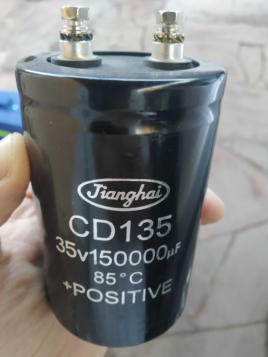 Конденсаторы электролитические б/у