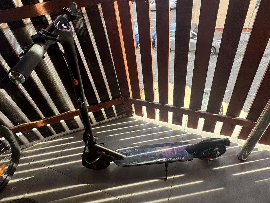 Vand trotineta electrica cu garantie