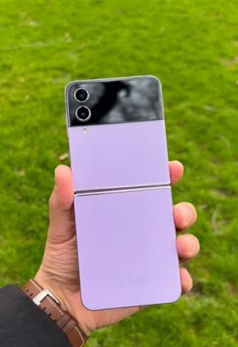 Samsung Galaxy Z Flip 4