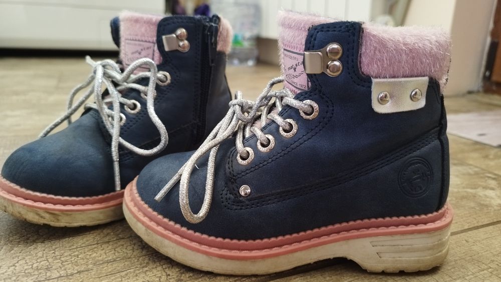 Ботички за  момиче