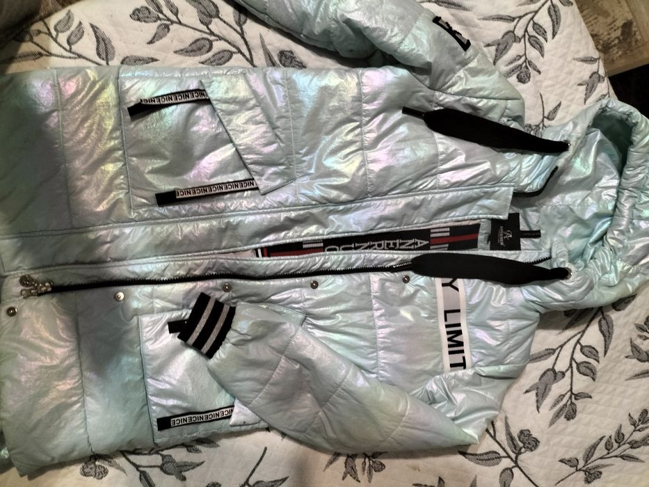 Куртка весна осень.