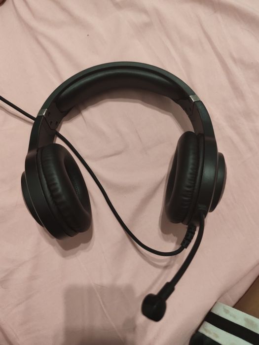 Продаю игровые наушники Bloody