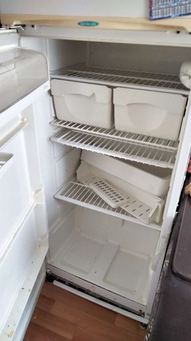 холодильник большой