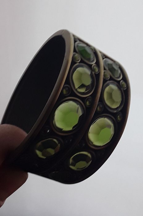 Bratara egipteana de dama.