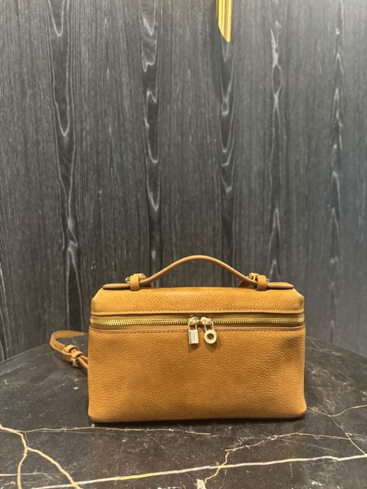 Женская сумка Loro piana 19 см