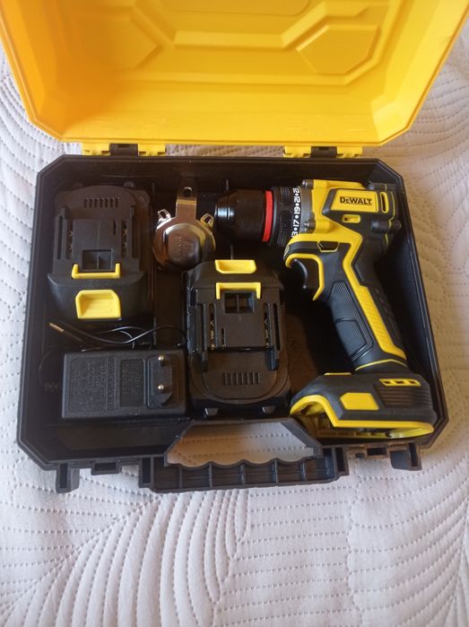 Шуруповёрт DeWalt