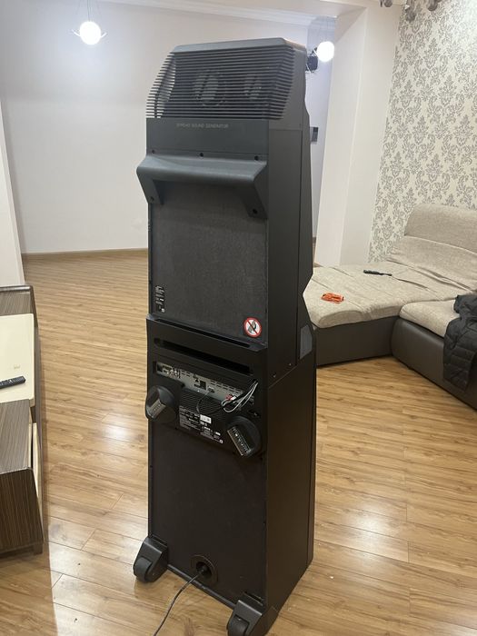 Продам. Музыкальный цкнтр SONY!