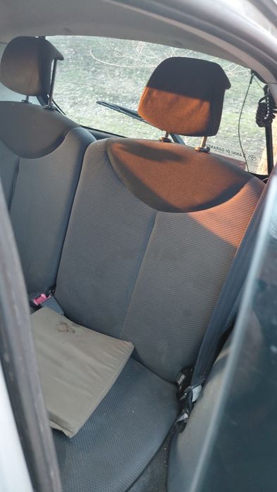 Vând Toyota aigo consum foarte moc