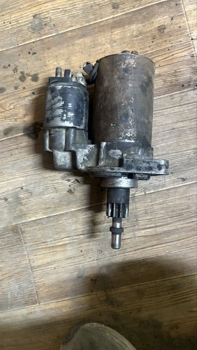 стартер Volkswagen Passat B3